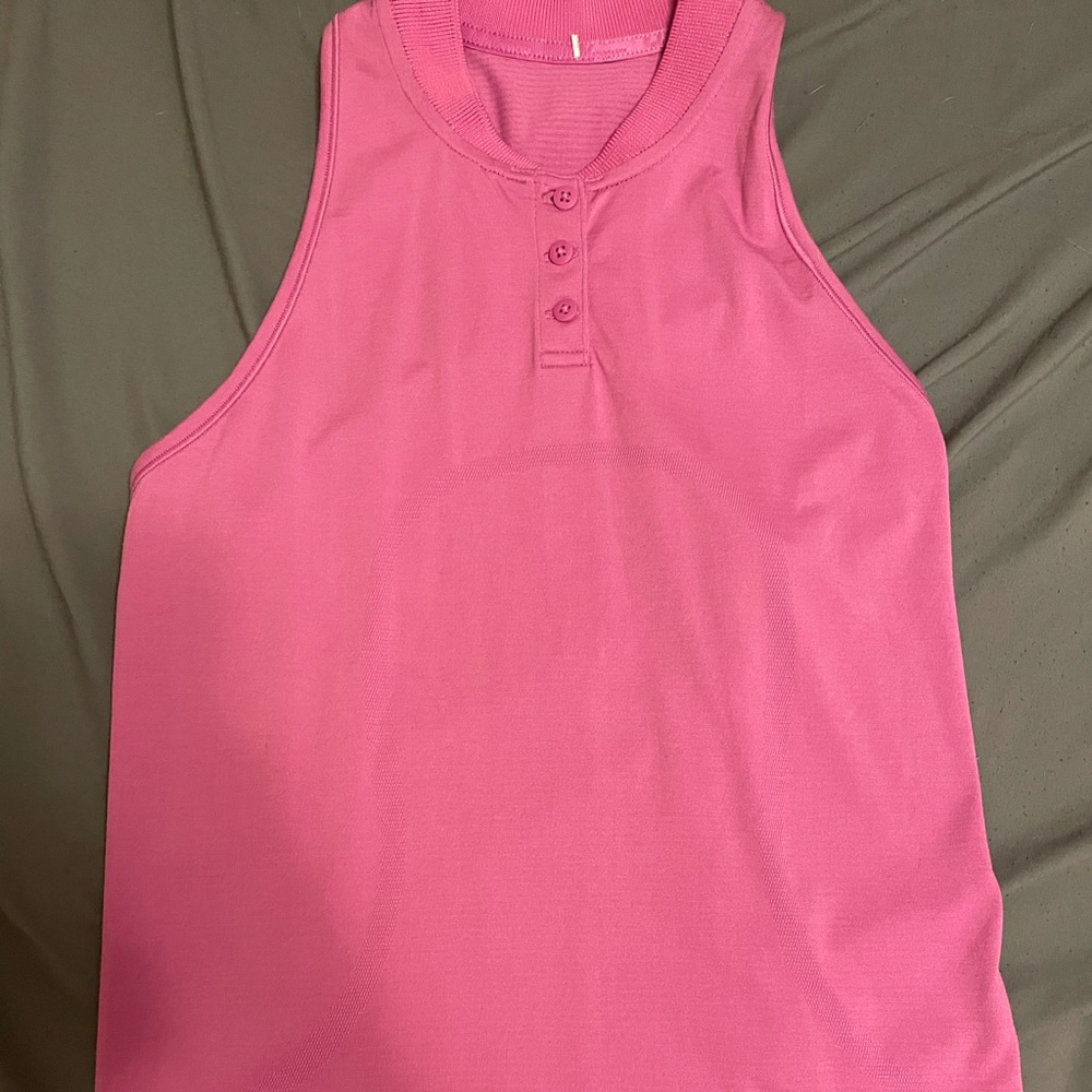RARE Lululemon Swiftly Sleeveless Polo